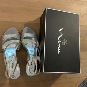 Nina silver size 8